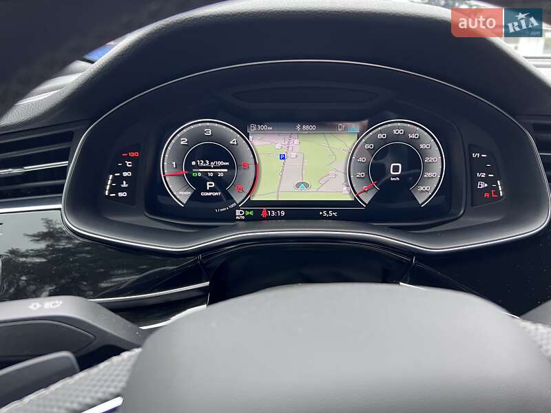 Внедорожник / Кроссовер Audi Q8 2020 в Киеве