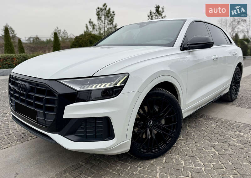 Позашляховик / Кросовер Audi Q8 2023 в Дніпрі