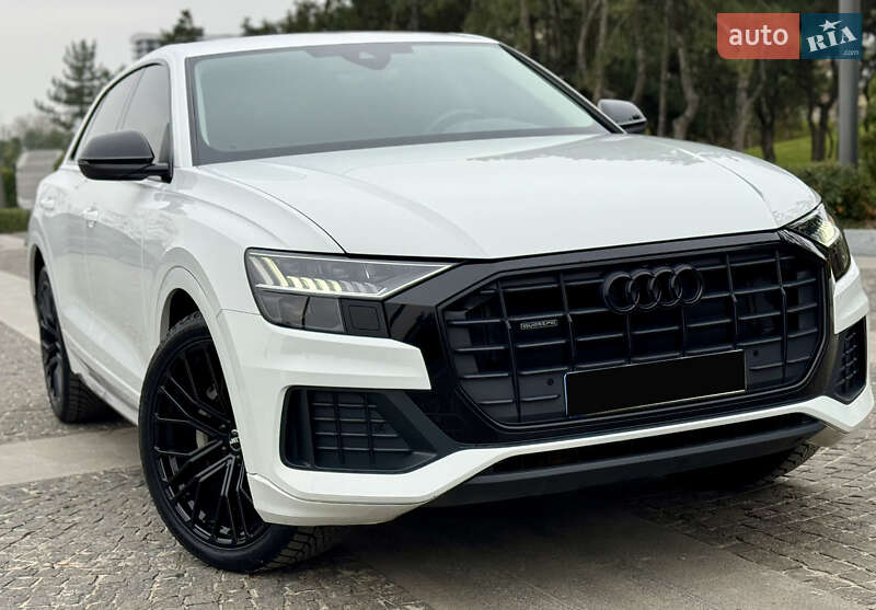 Позашляховик / Кросовер Audi Q8 2023 в Дніпрі