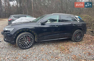 Внедорожник / Кроссовер Audi Q8 2019 в Киеве