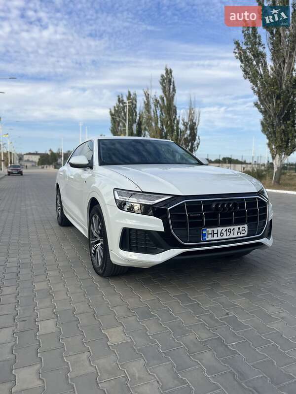 Audi Q8 2021