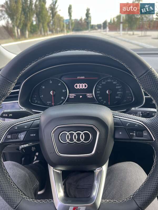 Внедорожник / Кроссовер Audi Q8 2021 в Измаиле фото 6 Внедорожник / Кроссовер Audi Q8 2021 в Измаиле
