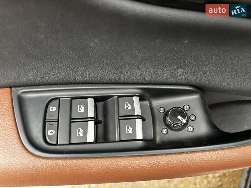 Внедорожник / Кроссовер Audi Q8 2019 в Стрые