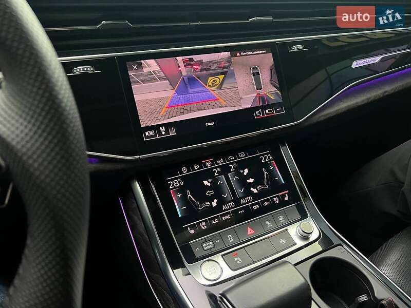 Внедорожник / Кроссовер Audi Q8 2018 в Ивано-Франковске