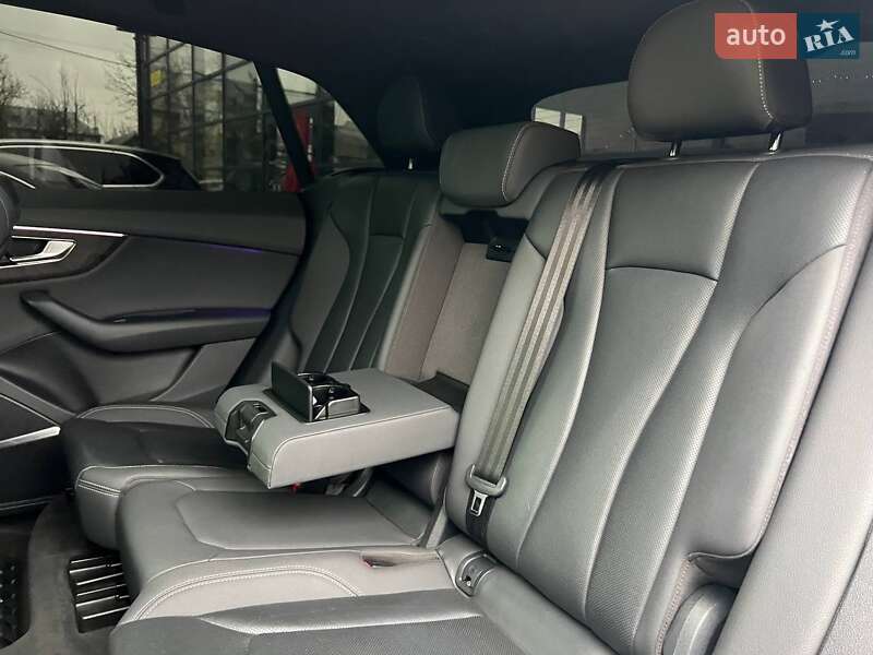 Внедорожник / Кроссовер Audi Q8 2018 в Ивано-Франковске