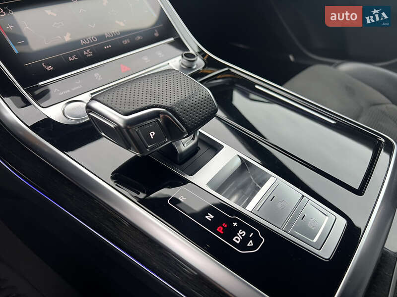 Внедорожник / Кроссовер Audi Q8 2020 в Мукачево