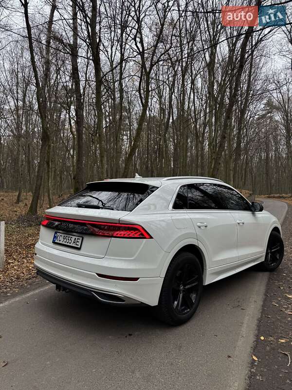 Внедорожник / Кроссовер Audi Q8 2018 в Луцке