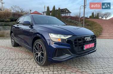 Позашляховик / Кросовер Audi Q8 2019 в Луцьку