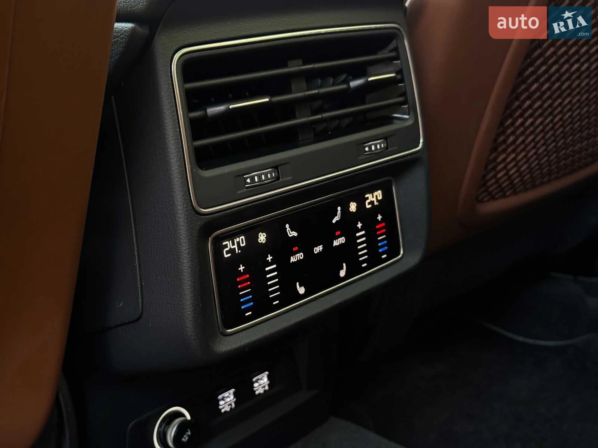 2020 Audi Q8 - мініатюра 33