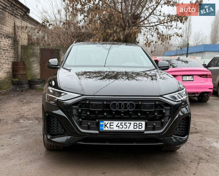 Внедорожник / Кроссовер Audi Q8 2025 в Кривом Роге