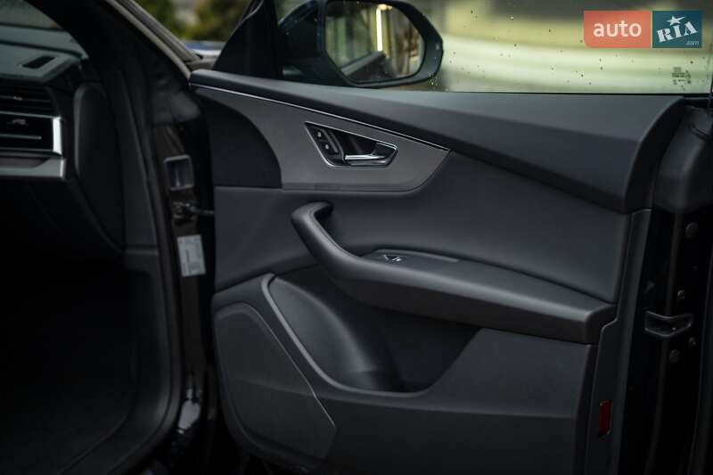 Позашляховик / Кросовер Audi Q8 2021 в Чернівцях фото 53 Позашляховик / Кросовер Audi Q8 2021 в Чернівцях