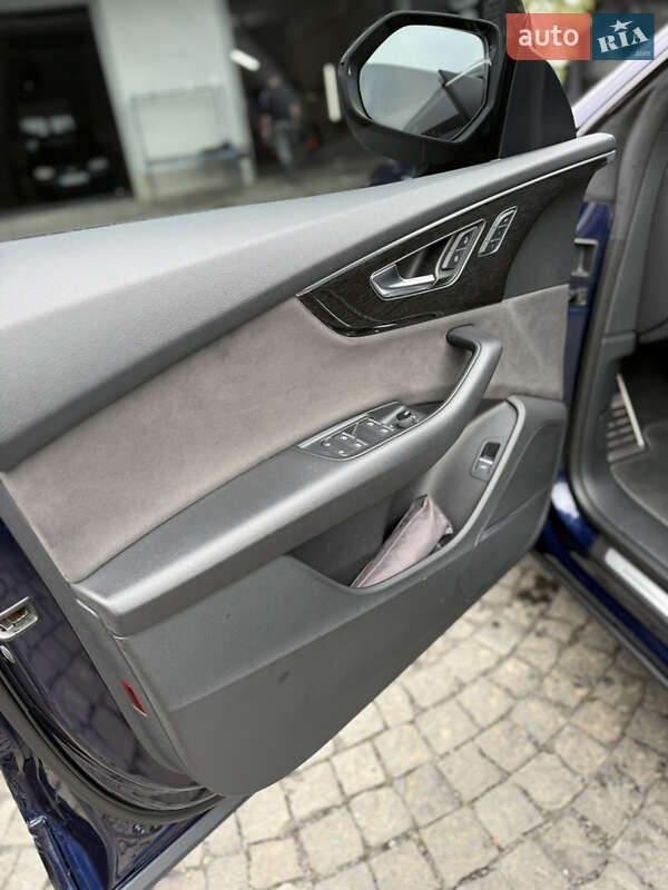 Внедорожник / Кроссовер Audi Q8 2018 в Иршаве фото 16 Внедорожник / Кроссовер Audi Q8 2018 в Иршаве