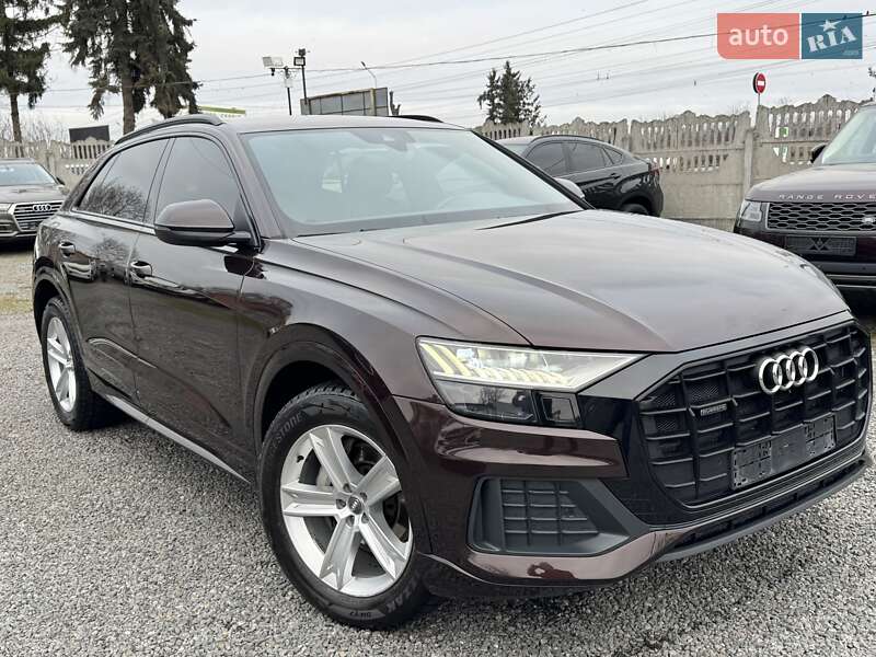 Внедорожник / Кроссовер Audi Q8 2019 в Тернополе