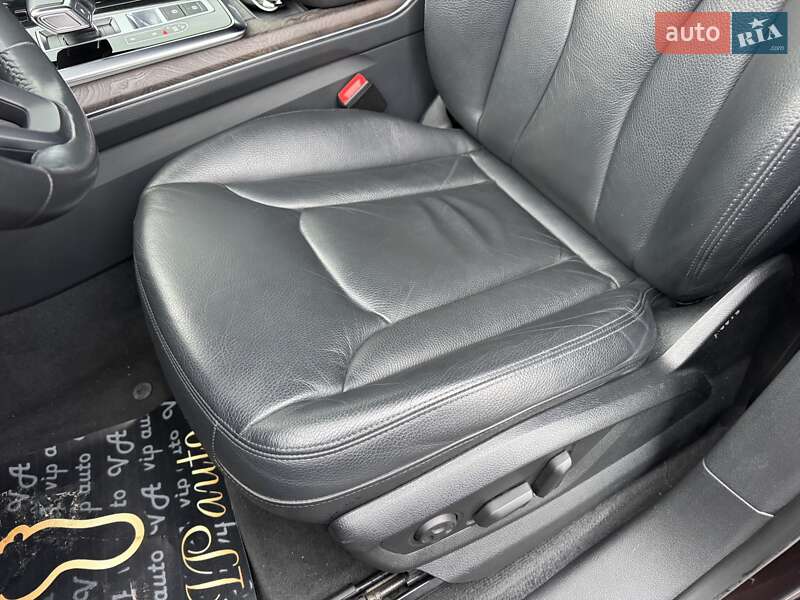 Внедорожник / Кроссовер Audi Q8 2019 в Тернополе