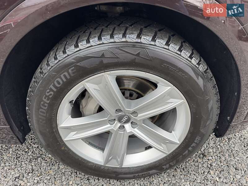 Внедорожник / Кроссовер Audi Q8 2019 в Тернополе