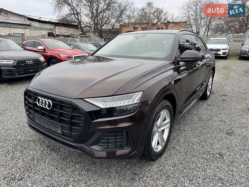 Внедорожник / Кроссовер Audi Q8 2019 в Тернополе