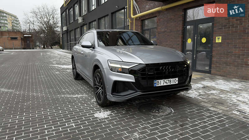 Внедорожник / Кроссовер Audi Q8 2020 в Полтаве