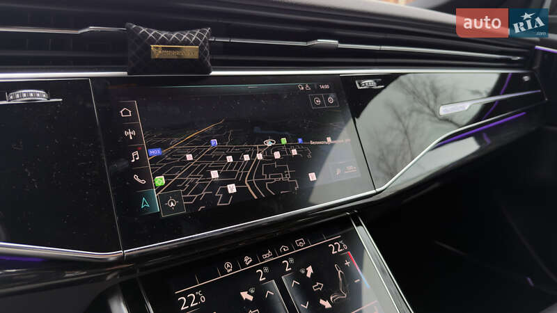 Внедорожник / Кроссовер Audi Q8 2020 в Полтаве