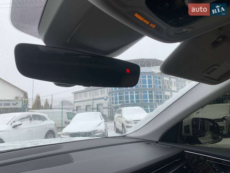 Внедорожник / Кроссовер Audi Q8 2019 в Стрые