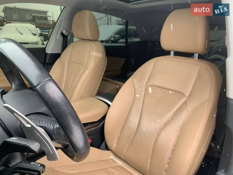 Внедорожник / Кроссовер Audi Q8 2019 в Стрые