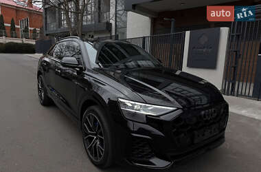Внедорожник / Кроссовер Audi Q8 2024 в Одессе