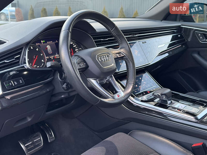 Позашляховик / Кросовер Audi Q8 2019 в Ужгороді фото 22 Позашляховик / Кросовер Audi Q8 2019 в Ужгороді