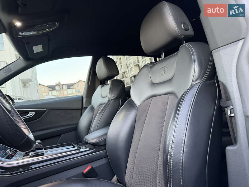 Позашляховик / Кросовер Audi Q8 2019 в Ужгороді фото 26 Позашляховик / Кросовер Audi Q8 2019 в Ужгороді