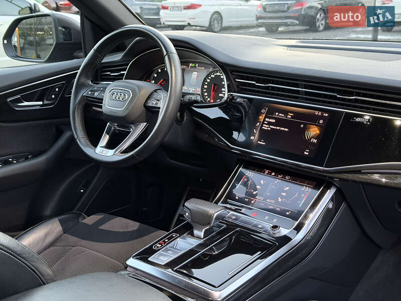 Позашляховик / Кросовер Audi Q8 2019 в Ужгороді фото 41 Позашляховик / Кросовер Audi Q8 2019 в Ужгороді