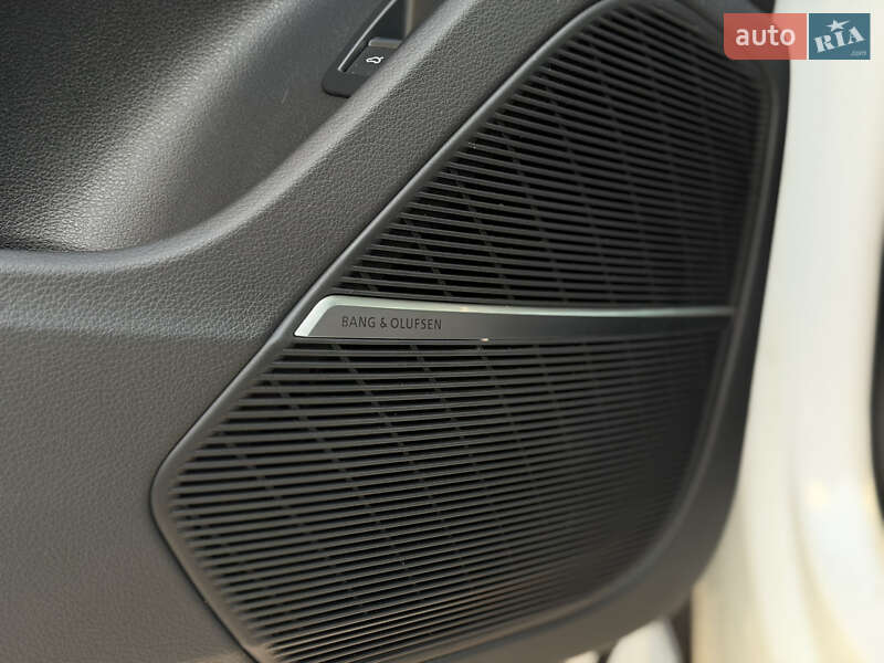 Позашляховик / Кросовер Audi Q8 2019 в Ромнах фото 19 Позашляховик / Кросовер Audi Q8 2019 в Ромнах
