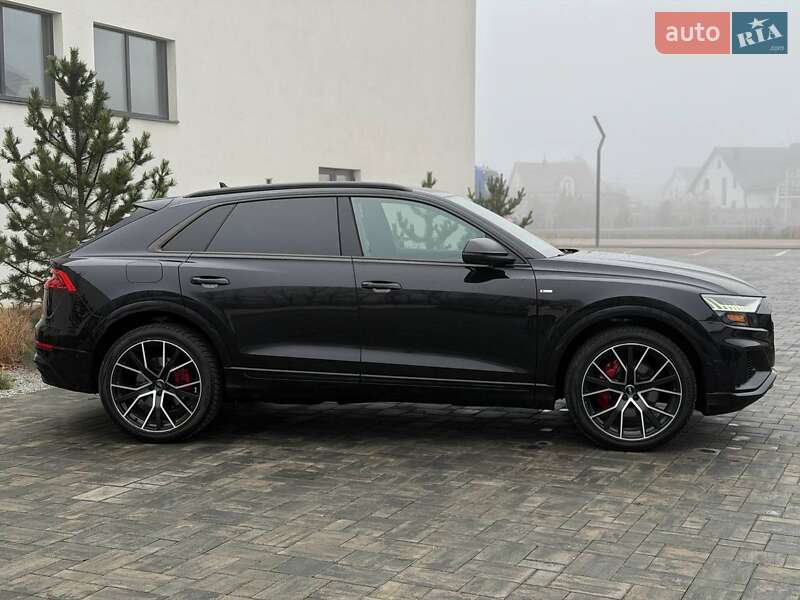 Внедорожник / Кроссовер Audi Q8 2019 в Луцке