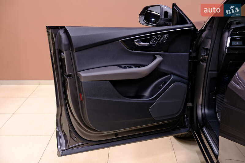 Позашляховик / Кросовер Audi Q8 2019 в Одесі фото 34 Позашляховик / Кросовер Audi Q8 2019 в Одесі