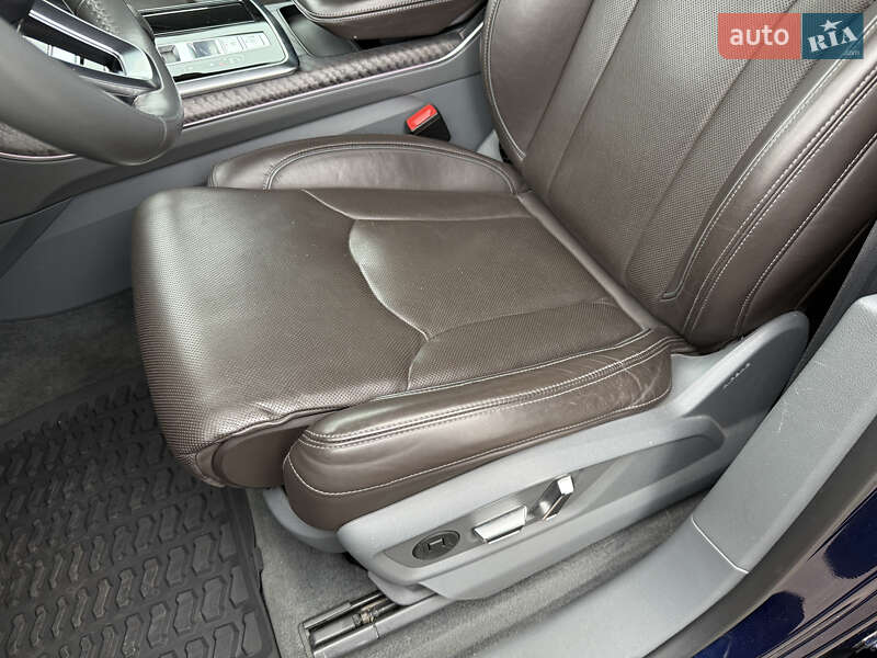 Позашляховик / Кросовер Audi Q8 2019 в Києві фото 25 Позашляховик / Кросовер Audi Q8 2019 в Києві