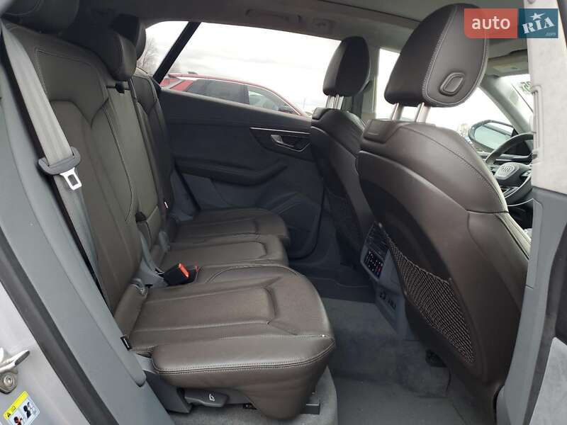 Внедорожник / Кроссовер Audi Q8 2021 в Львове