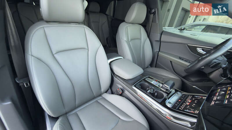 Внедорожник / Кроссовер Audi Q8 2019 в Ковеле