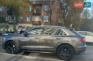 Внедорожник / Кроссовер Audi Q8 2020 в Киеве
