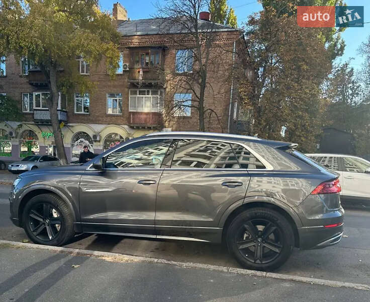 2020 Audi Q8, VIN WAUZZZF18LD016331:plate — фото 1 (autoria)