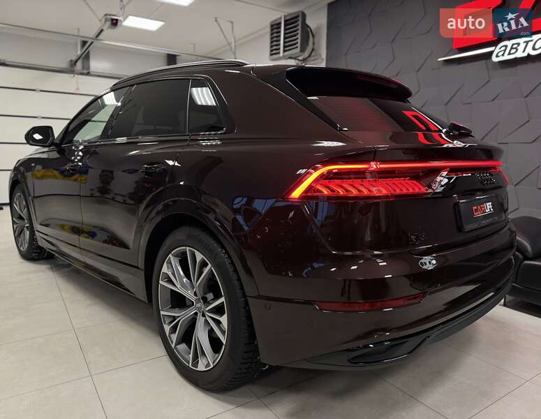 Внедорожник / Кроссовер Audi Q8 2019 в Тернополе