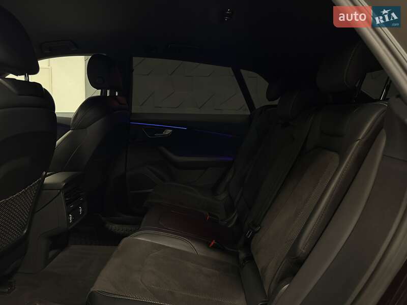 Внедорожник / Кроссовер Audi Q8 2019 в Тернополе