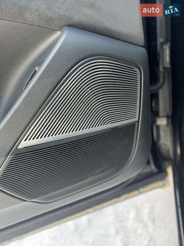 Внедорожник / Кроссовер Audi Q8 2018 в Житомире