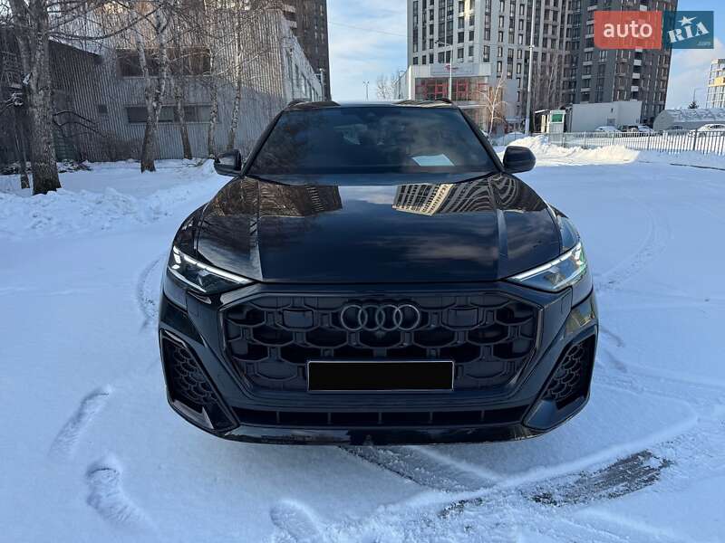Внедорожник / Кроссовер Audi Q8 2025 в Киеве