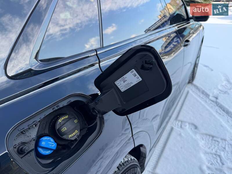 Внедорожник / Кроссовер Audi Q8 2025 в Киеве