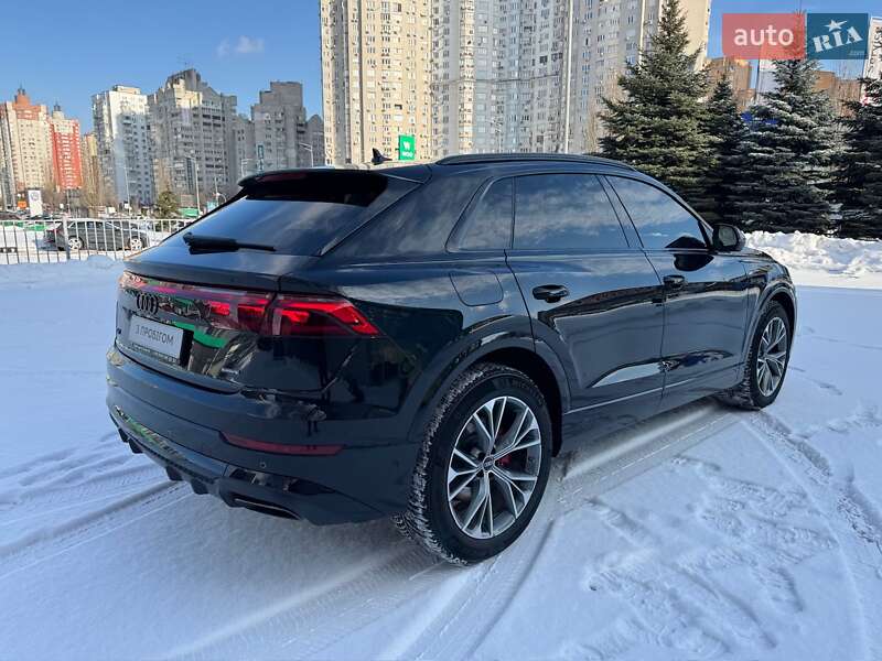 Внедорожник / Кроссовер Audi Q8 2025 в Киеве