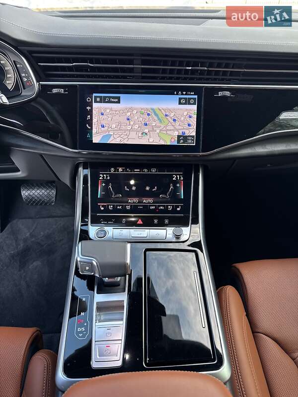 Внедорожник / Кроссовер Audi Q8 2025 в Киеве