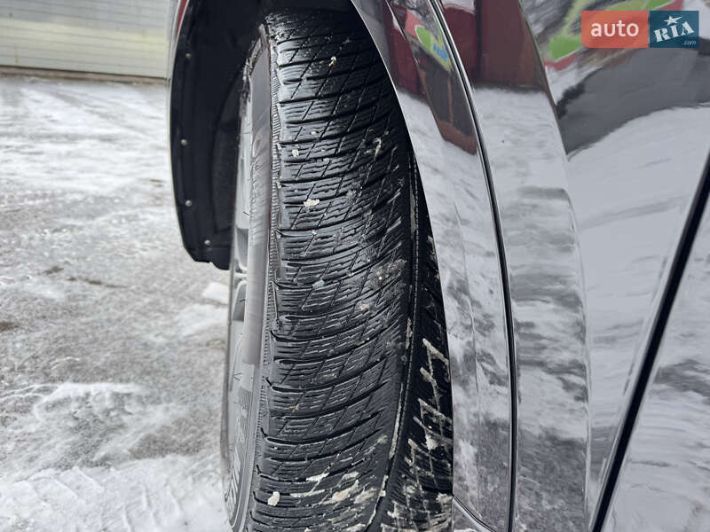 Внедорожник / Кроссовер Audi Q8 2020 в Харькове