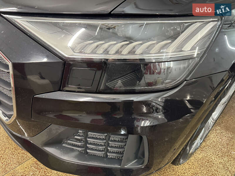 Внедорожник / Кроссовер Audi Q8 2020 в Харькове