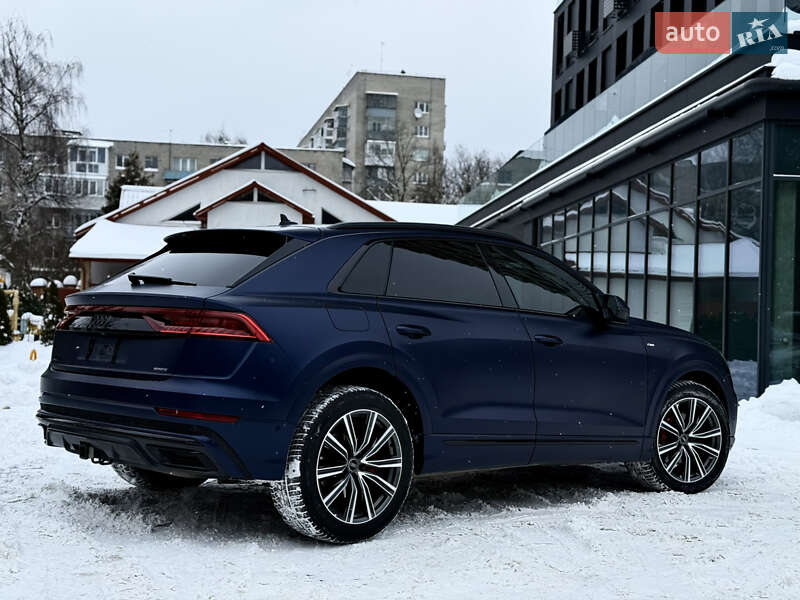 Позашляховик / Кросовер Audi Q8 2018 в Львові