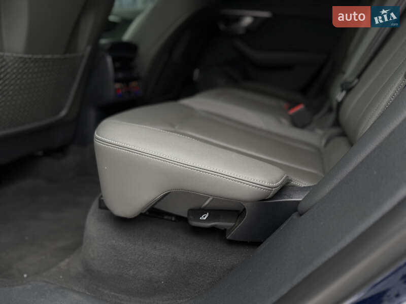 Позашляховик / Кросовер Audi Q8 2018 в Львові