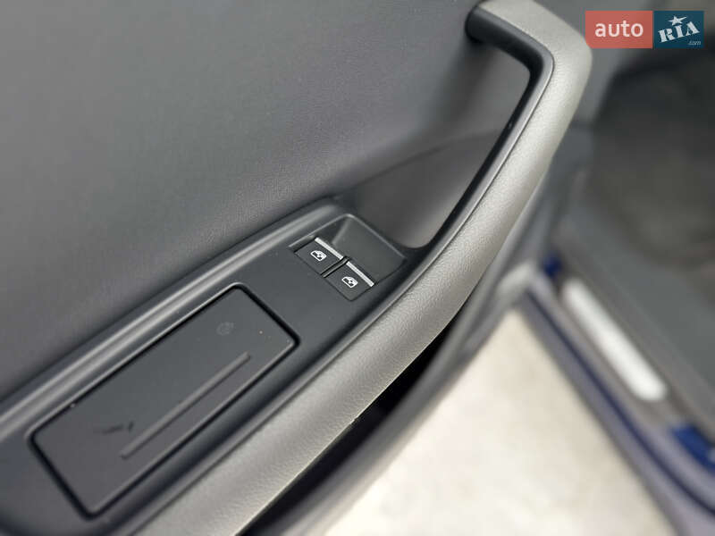 Позашляховик / Кросовер Audi Q8 2018 в Львові