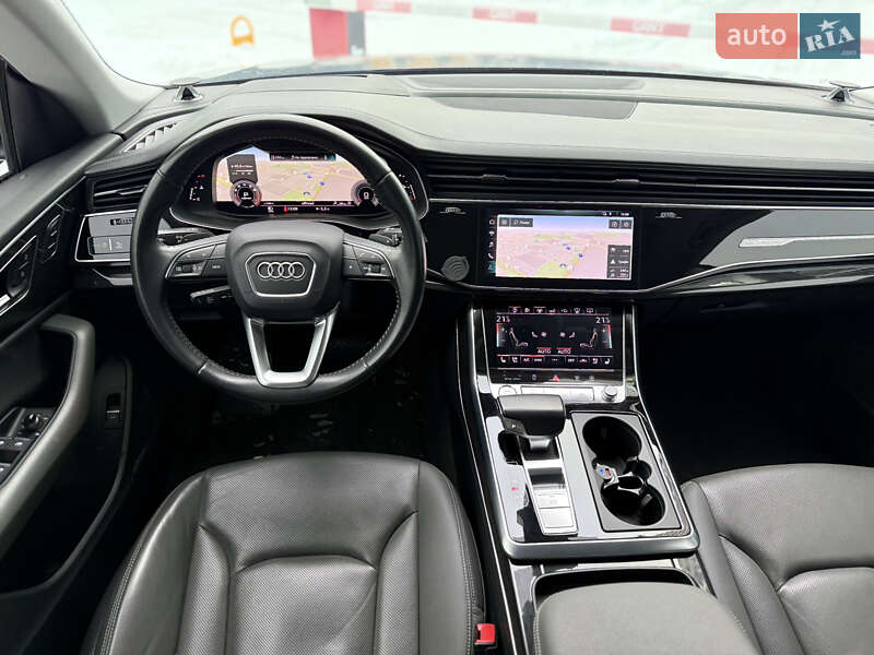 Позашляховик / Кросовер Audi Q8 2018 в Львові