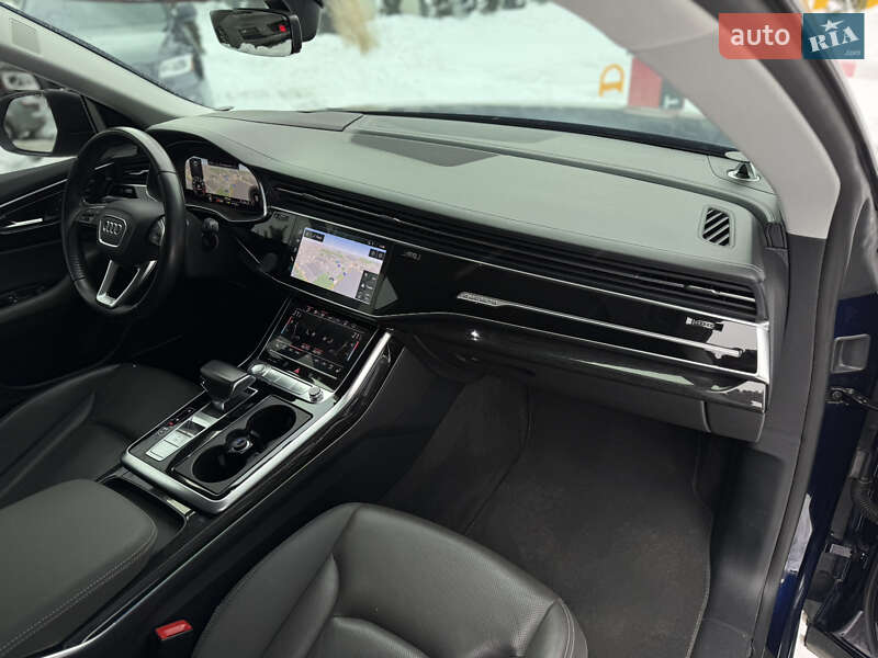 Позашляховик / Кросовер Audi Q8 2018 в Львові